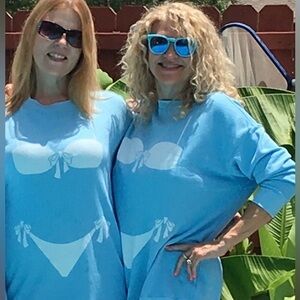 💋 🦊 WILDFOX Bikini Bod Oversized Blue Sweatshirt size XS - EUC - comfy cozy